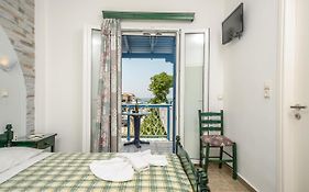 Polemis Studios & Apartments